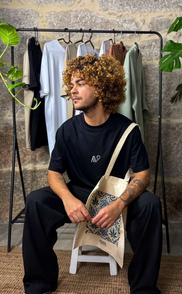 T-Shirt ‘Ancestral Art’ – Camiseta Ecológica | Algodão Orgânico